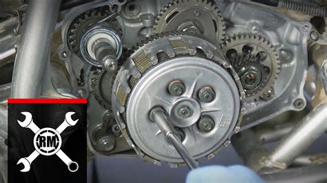 How To Replace The Clutch On A Yamaha Blaster 200 Youtube