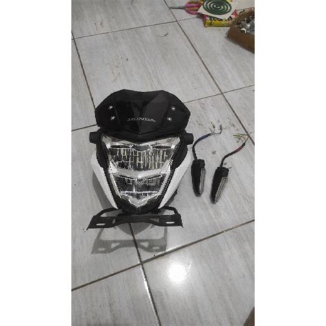 Jual Headlamp Batok Depan Lampu Depan New Cb R Led V V K K