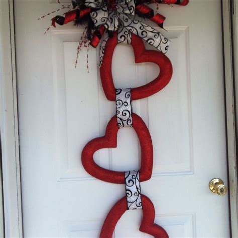 Valentines Day Door Diy Valentines Day Wreath Diy Valentine S Day Decorations Diy Valentines