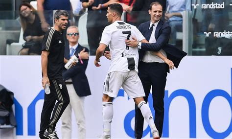 Cristiano Ronaldo Ha Convinto Allegri Niente Addio Alla Juve Mercato