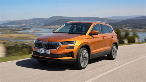 Ficha técnica motores y medidas Skoda Karoq Carwow