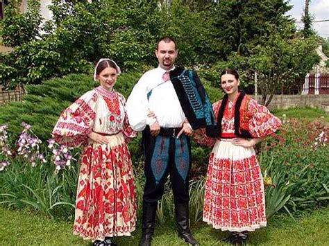 Turopolje | Folk clothing, Traditional outfits, Traditional dresses