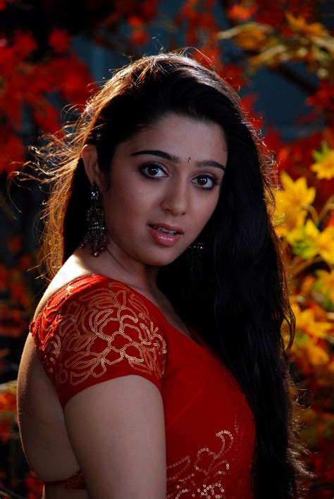 Beauty Galore Hd Charmi Kaur Voluptuous Body Hot Saree