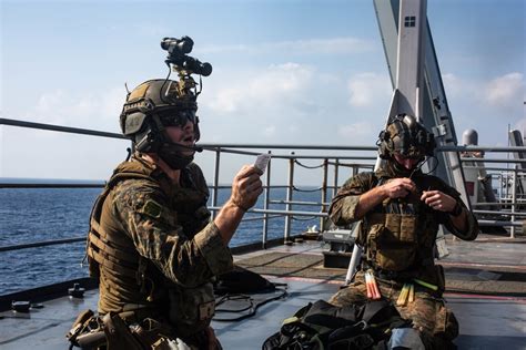 Dvids Images Reconnaissance Marines With The St Meu Perform Vbss