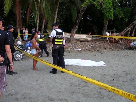 Hombre muere ahogado en playa Dominical La Nación