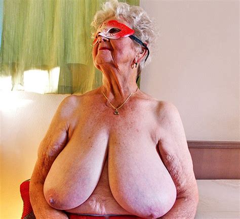 Grannies Big Tits Exalt Posing Nude GrannyNudePics