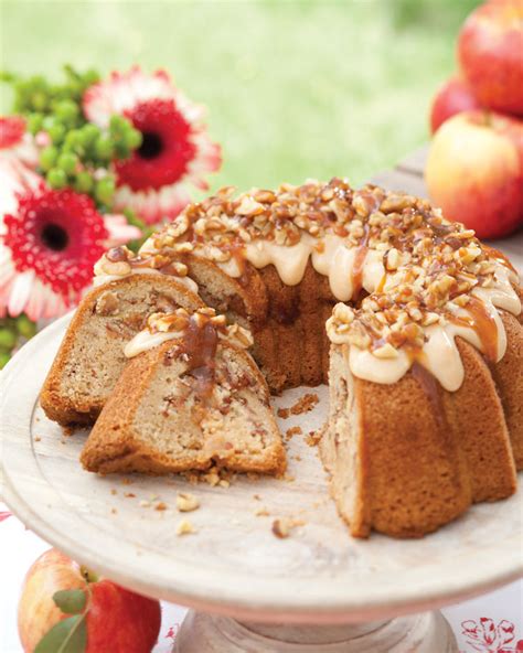 Caramel Apple Bundt Cake