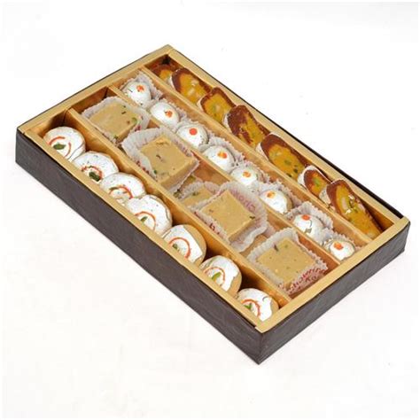 Send 1 kg Mix Mithai box Online | Free Delivery | Gift Jaipur