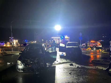 Schwerer Unfall auf der B14 Straße zeitweise gesperrt