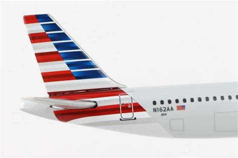 American Airbus A321 N162AA Sharklets Flight Miniatures LP0629 scale 1: ...