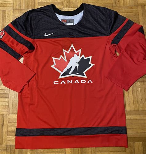 Win a Team Canada hockey jersey for the World Juniors (CONTEST) | Sports