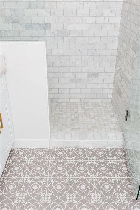 White Mosaic Bathroom Floors | Floor Roma