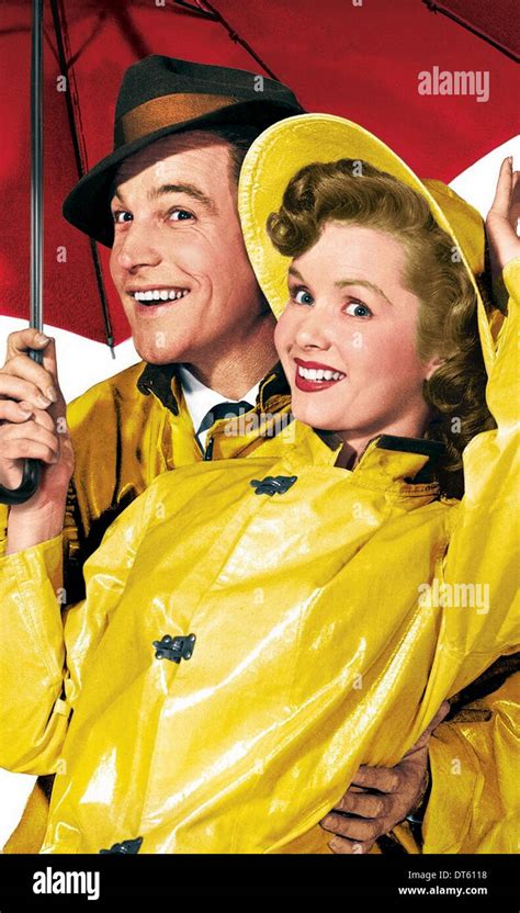 GENE KELLY, DEBBIE REYNOLDS, SINGIN' IN THE RAIN, 1952 Stock Photo - Alamy