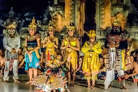 Traditional Balinese Dance in Traditional Costumes Editorial Image - Image of performing ...