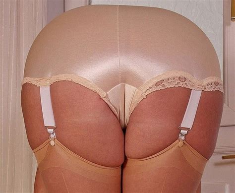 Mature Panties Porn Image