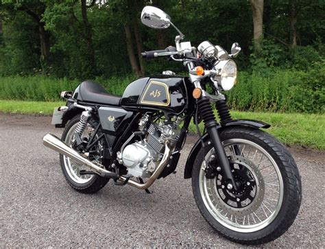 Real Riders Ajs Cadwell 125 Review The Fun Factor