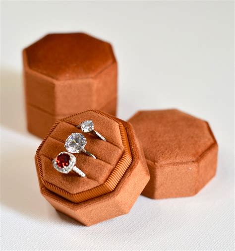 16 Gorgeous Engagement Ring Boxes For Popping The Question