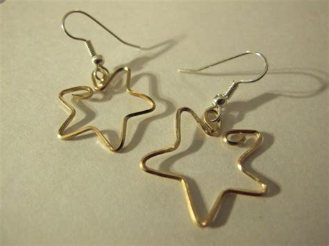 Naomi's Designs: Handmade Wire Jewelry: Gold wire wrapped earring designs