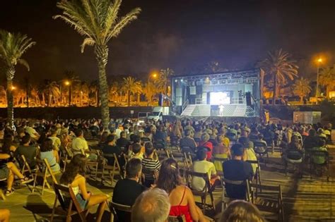 Fiesta Mayor De Sant Roc En Hospitalet De L Infant