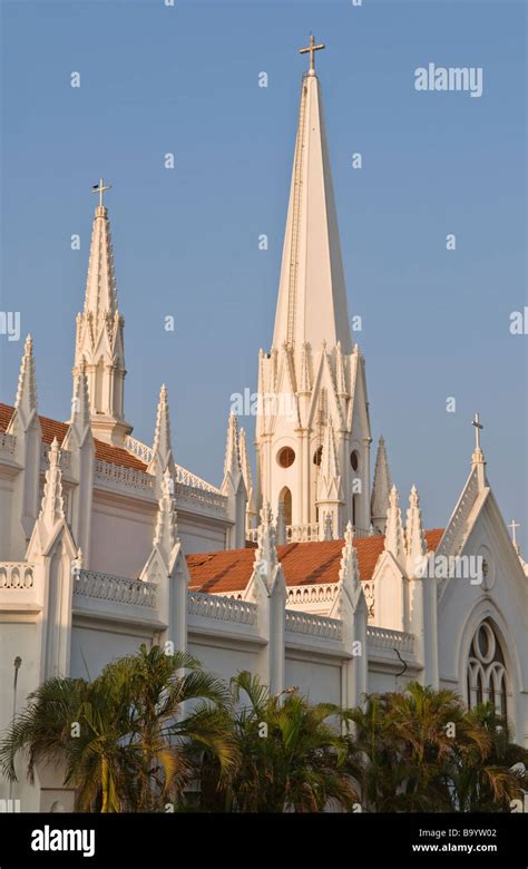 San Thome Cathedral Chennai Tamil Nadu India Stock Photo Alamy