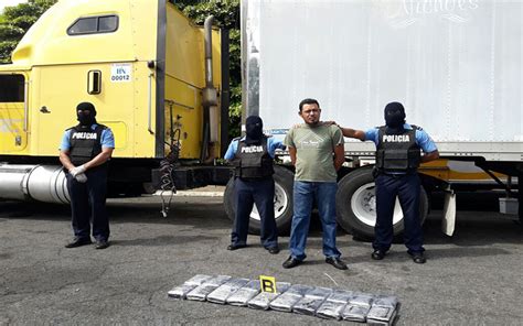 Polic A Nacional Incauta Droga Y Dinero En La Operaci N Candado