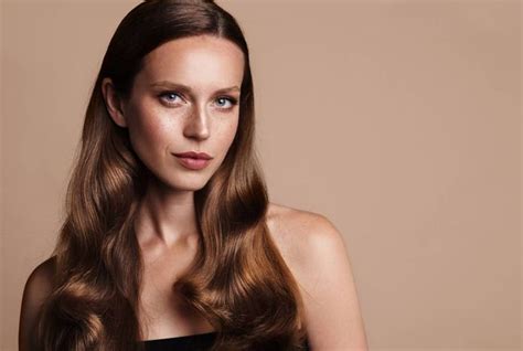 Maquillage Voici Comment Adopter Un Look Nude Pour Illuminer Votre Visage