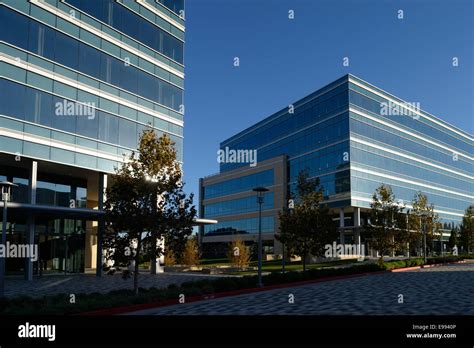 Linkedin Headquarters Hi Res Stock Photography And Images Alamy