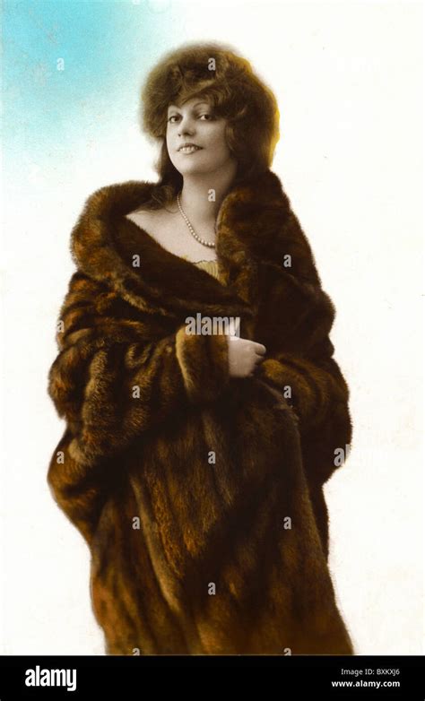 Fashion 1920s Ladies Fashion Fur Coat Mink Belgium Circa 1924