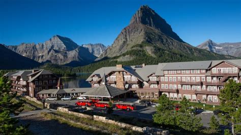 Many Glacier Hotel Glacier National Park Montana Crown Of The Continent Geotourism Travel