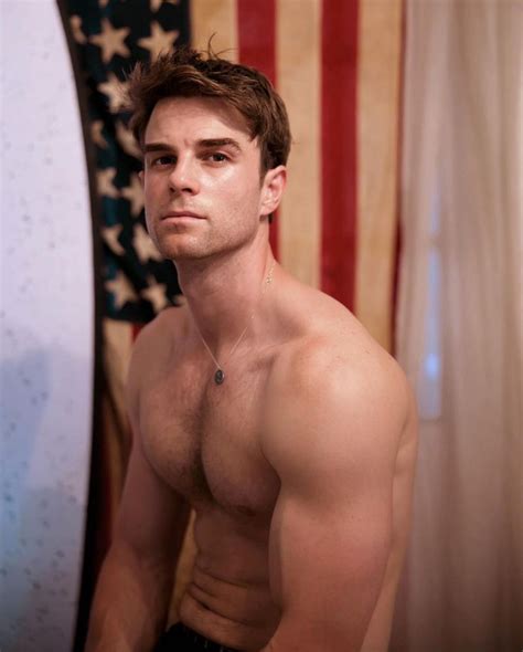 Nathaniel Buzolic