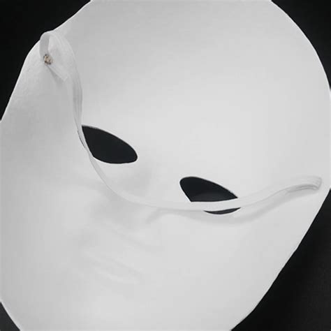 plain white masks  mouth