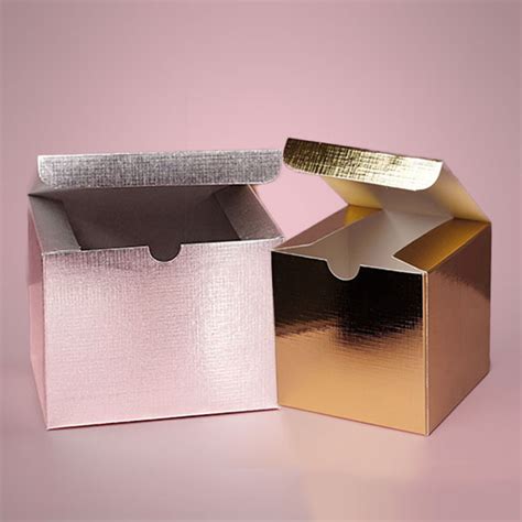 Custom Packaging Boxes Foil Box With A Tuck Top And Tab Lock Bottom