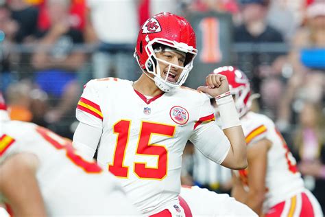 Chiefs QB Patrick Mahomes lands on injury report for the first time during 2024 NFL season