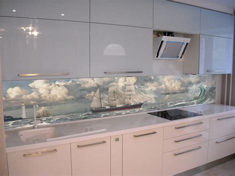 Скинали на кухню из стекла - 49 фото