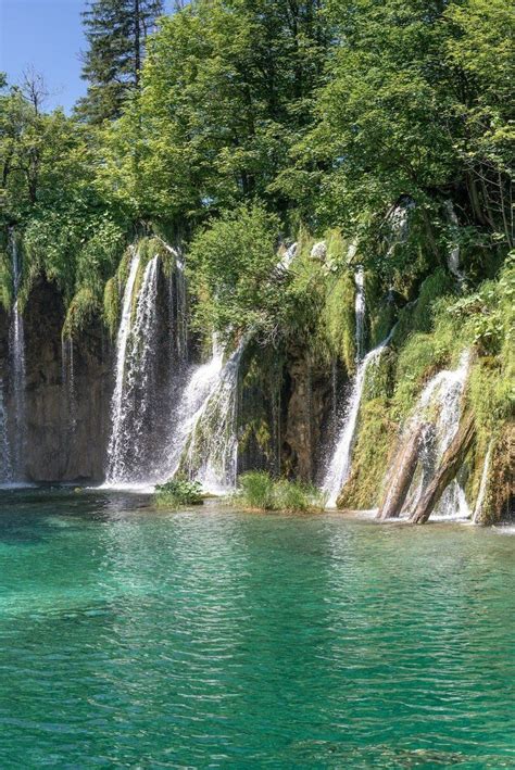 Les Lacs De Plitvice En Croatie Cascades Et Eau Bleue Turquoise Artofit