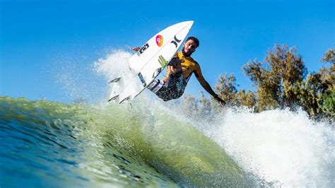 Filipe Toledo é o campeão do Surf Ranch Pro SURF HARDCORE