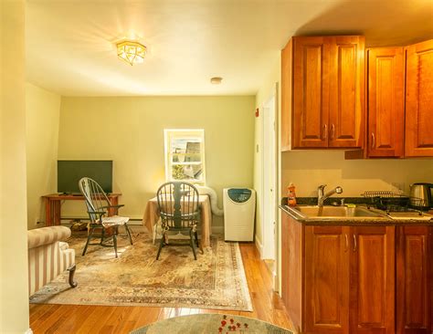 Clean Studio Apartment On Federal Hill Providence Apartments For