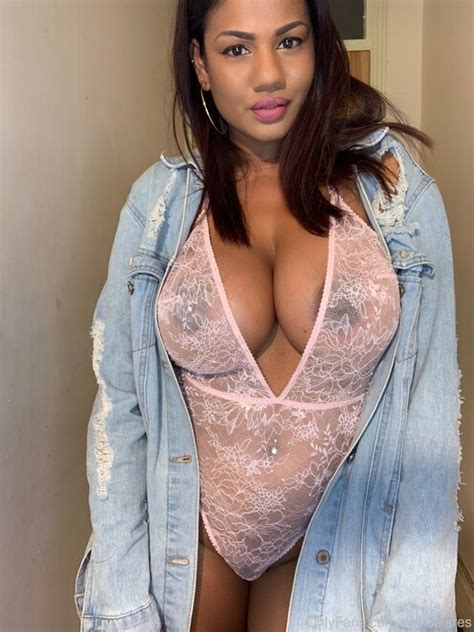 Sophia Lares OnlyFans Pics Sophialares No Plans Today What About You Porn