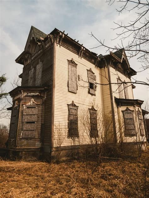 The Nova House: A Historic 1800s Ohio Farmhouse - Architectural Afterlife