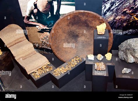 Gold Nugget Museum Hi Res Stock Photography And Images Alamy