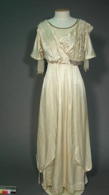 White Wedding Gowns Wedding Gowns Vintage Bridal Gowns Vintage