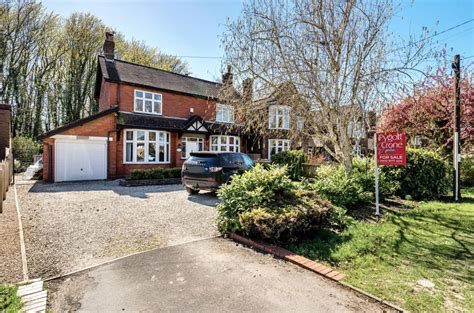 Lincoln Road Branston Lincoln Ln4 4 Bed Detached House £400 000