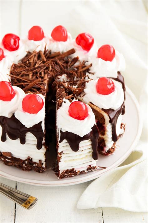 30 Best Cake Flavors To Try (+ Easy Recipes) - Insanely Good