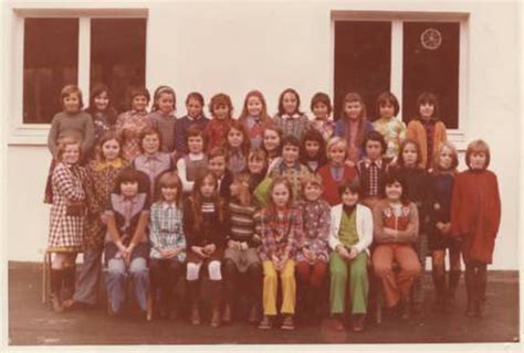 Photo De Classe Cm1 école Des Filles De 1970 Ecole Primaire Des Filles