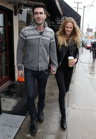 Adam Levine Photos Photos - Adam Levine And Anne Vyalitsyna Out Shopping For Sunglasses - Zimbio