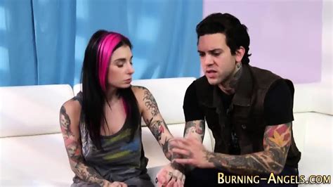 Busty Alt Babe Gets Oral