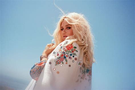 Kesha announces Rainbow tour dates