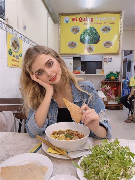 Hot TikTok er có triệu follow là ai mà tự nhận trẻ trâu đang