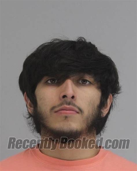 Recent Booking Mugshot For Luis Olvera In Dallas County Texas