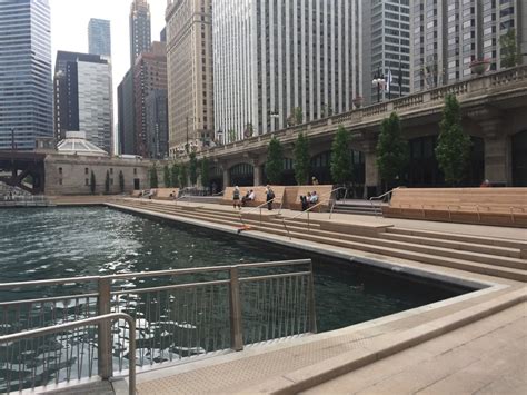 Chicago River Walk Expansion | Trine Construction